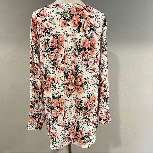 Torrid Floral long sleeve loose fit V-Neck Blouse size large - Picture 7 of 13